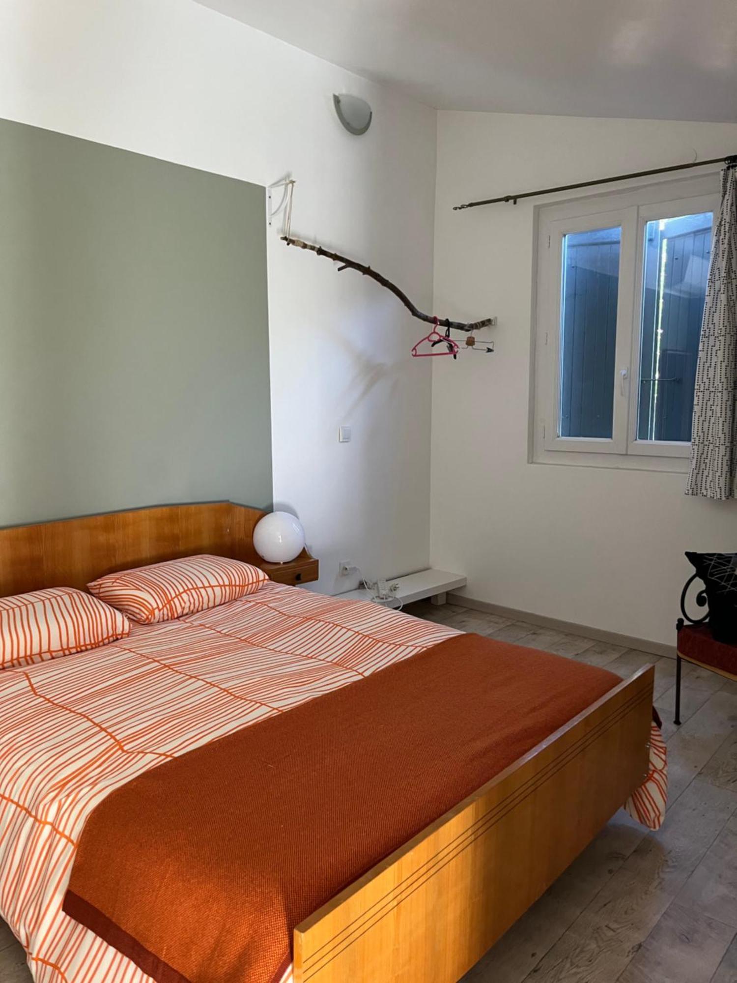 Studio En Duplex Independant Brignoles Bagian luar foto